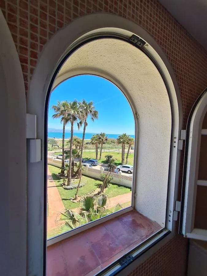 Cozy Beach Apartment Malaga